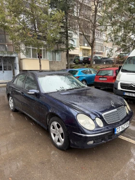 Mercedes-Benz E 220, снимка 2