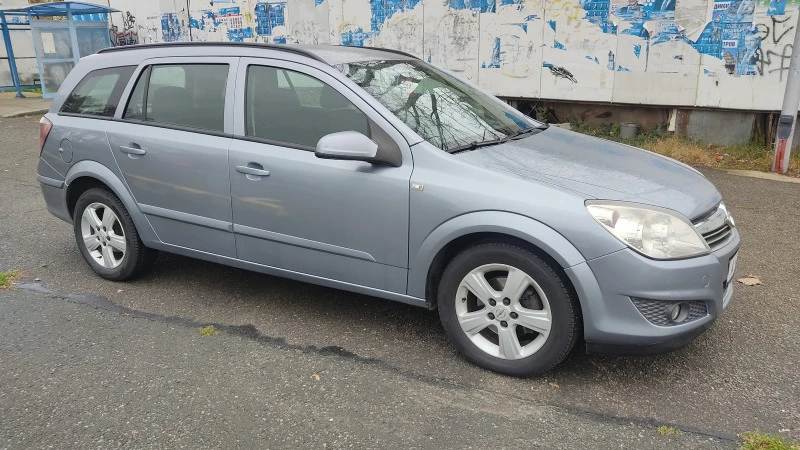 Opel Astra, снимка 2 - Автомобили и джипове - 48089208