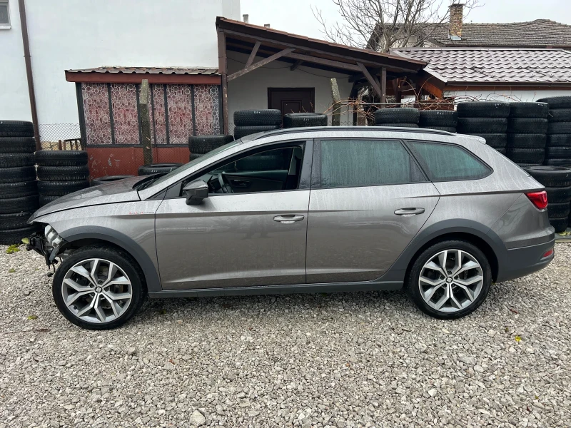 Seat Leon 2.0 184 Dsg 4x4, снимка 4 - Автомобили и джипове - 48441357