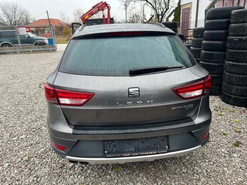 Seat Leon 2.0 184 Dsg 4x4, снимка 6 - Автомобили и джипове - 48441357