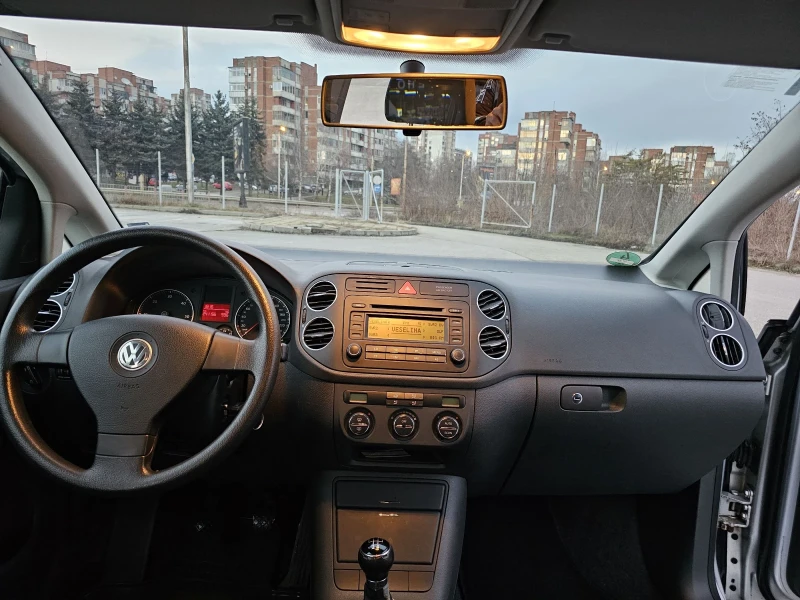 VW Golf Plus 1.9 TDI , снимка 17 - Автомобили и джипове - 49338538