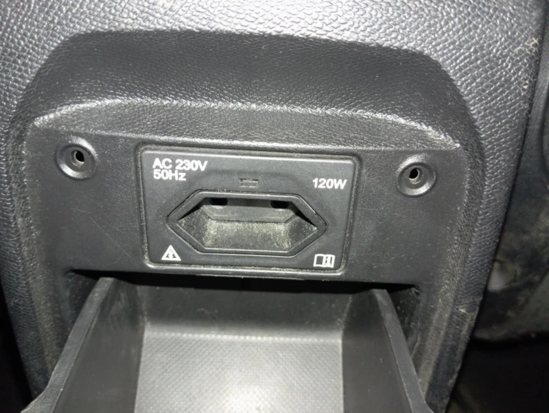 Peugeot 308, снимка 9 - Автомобили и джипове - 52435962