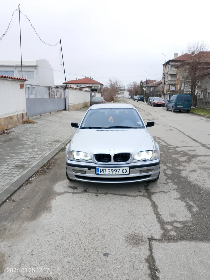 BMW 318 Газ бензин , снимка 2 - Автомобили и джипове - 53220948