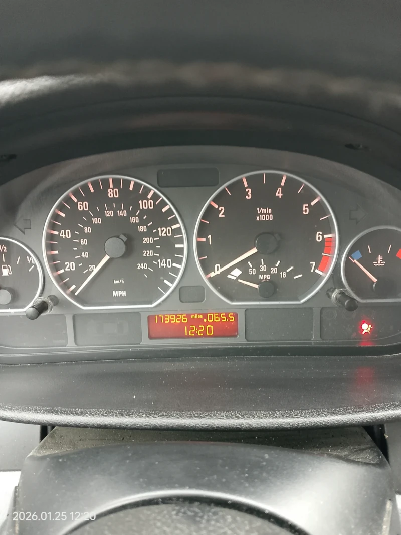 BMW 318 Газ бензин , снимка 9 - Автомобили и джипове - 53220948