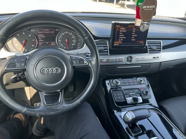 Audi A8 Long 4.2TFSI , снимка 15 - Автомобили и джипове - 48701123