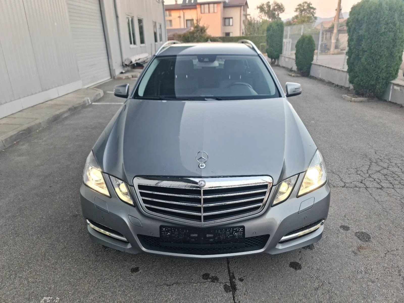 Mercedes-Benz E 350 4-MATIC - изображение 7