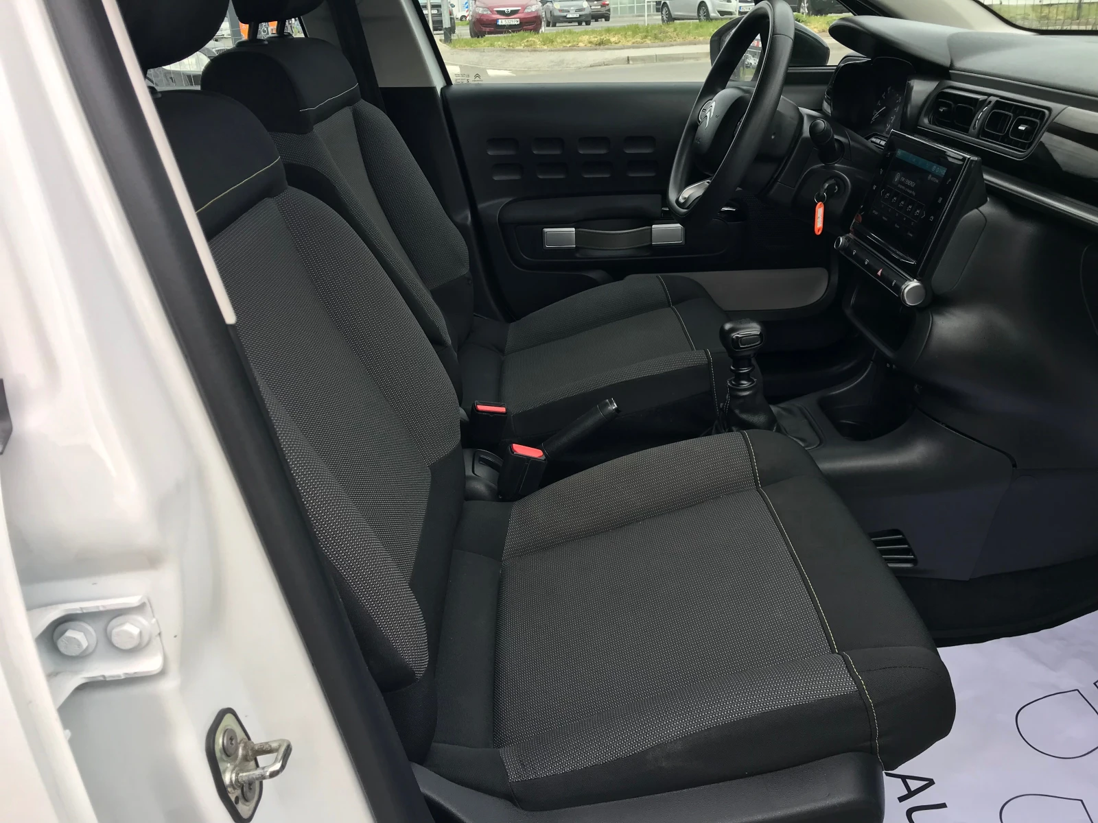 Citroen C3 1.5d.-2021-face-6ск., снимка 10 - Автомобили и джипове - 47554055