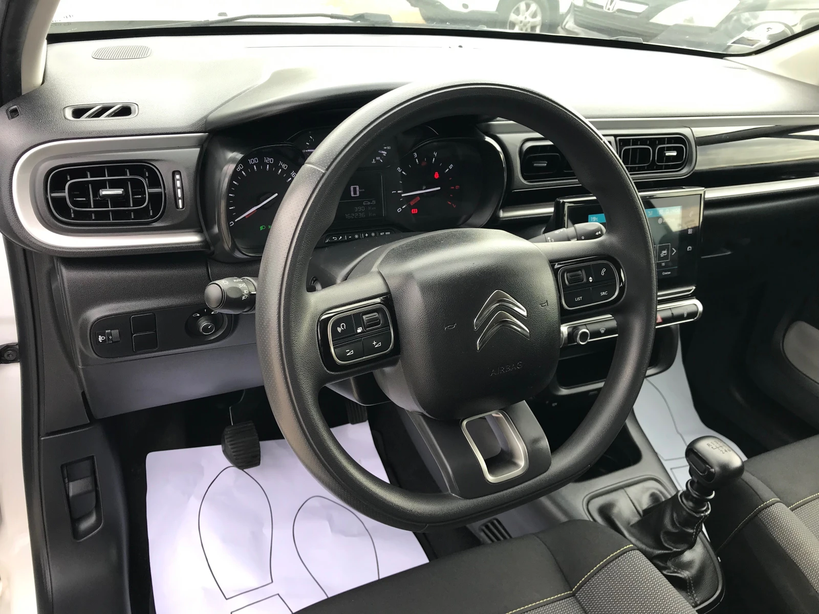 Citroen C3 1.5d.-2021-face-6ск., снимка 13 - Автомобили и джипове - 47554055