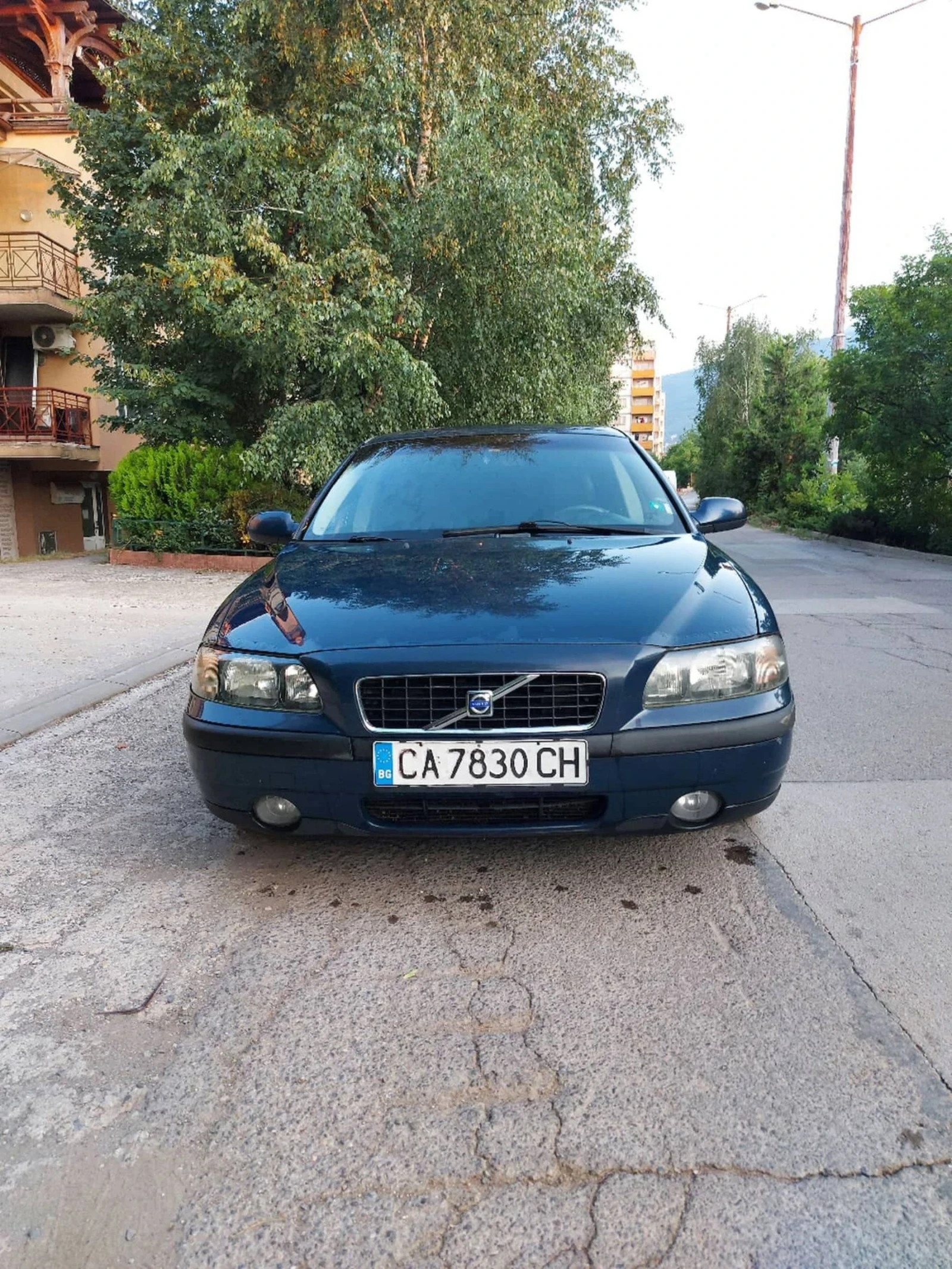 Volvo S60 2.4 D5 - изображение 2