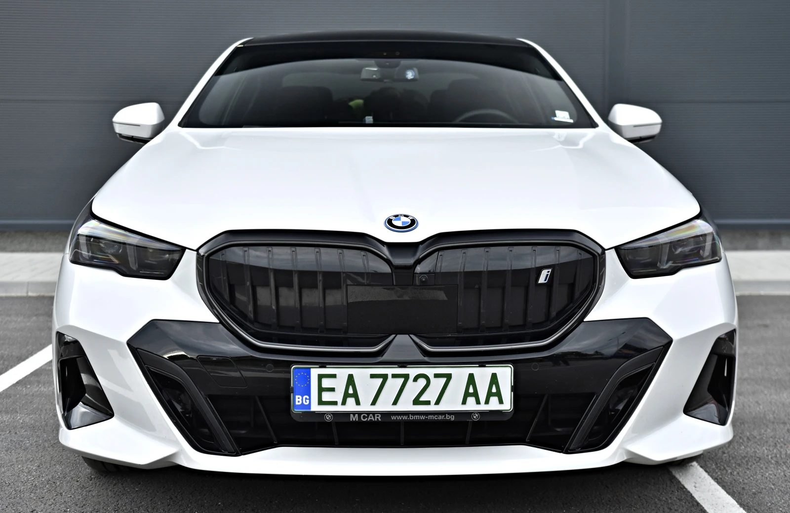 BMW i5 eDrive40 -БЕЗ ПЪРВОНАЧАЛНА ВНОСКА - изображение 2