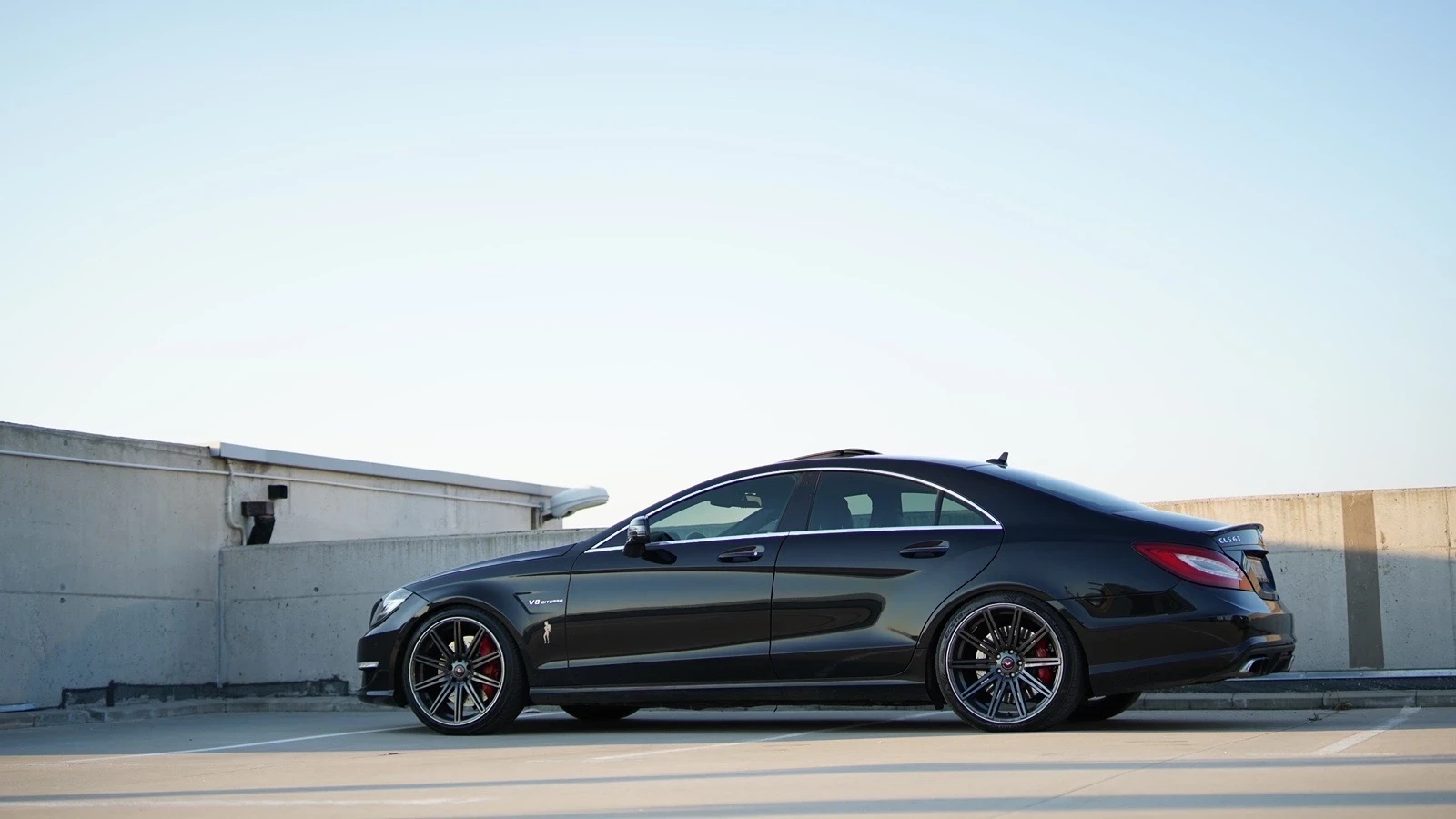 Mercedes-Benz CLS 63 AMG Performance Package  - изображение 2