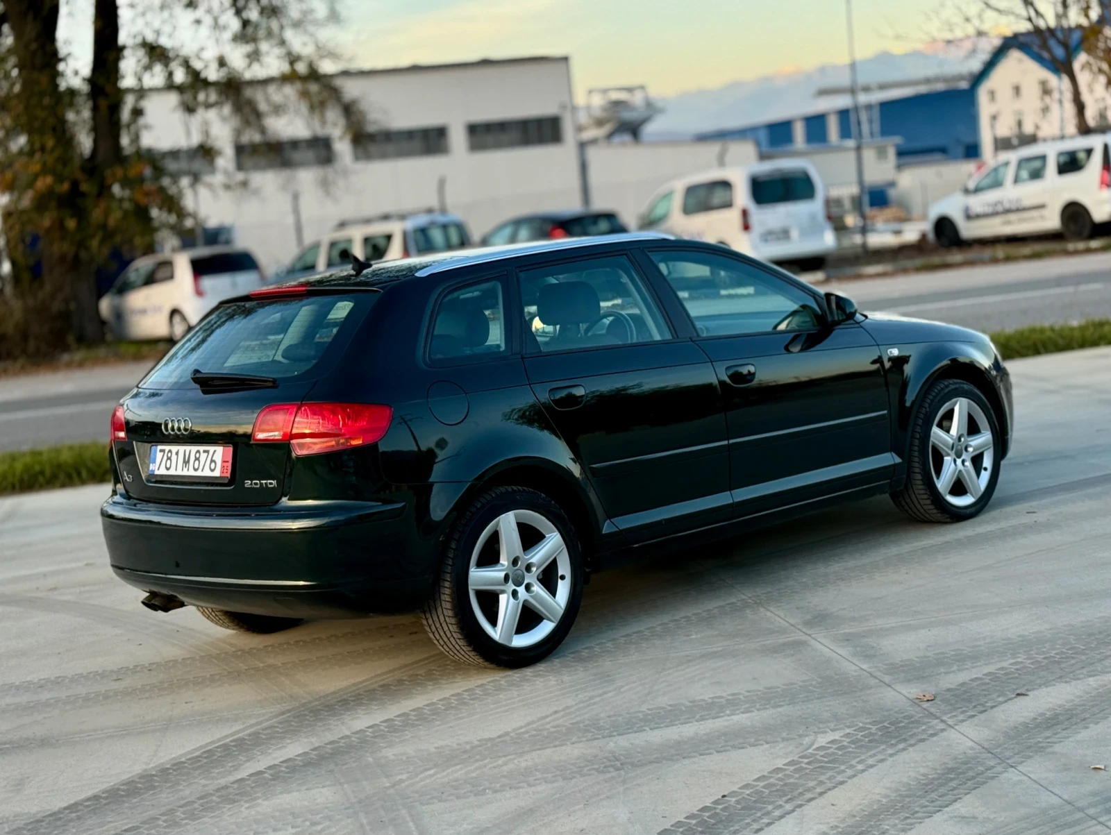 Audi A3 Sportback 2.0 TDI Pano Bi-Xenon  - изображение 3