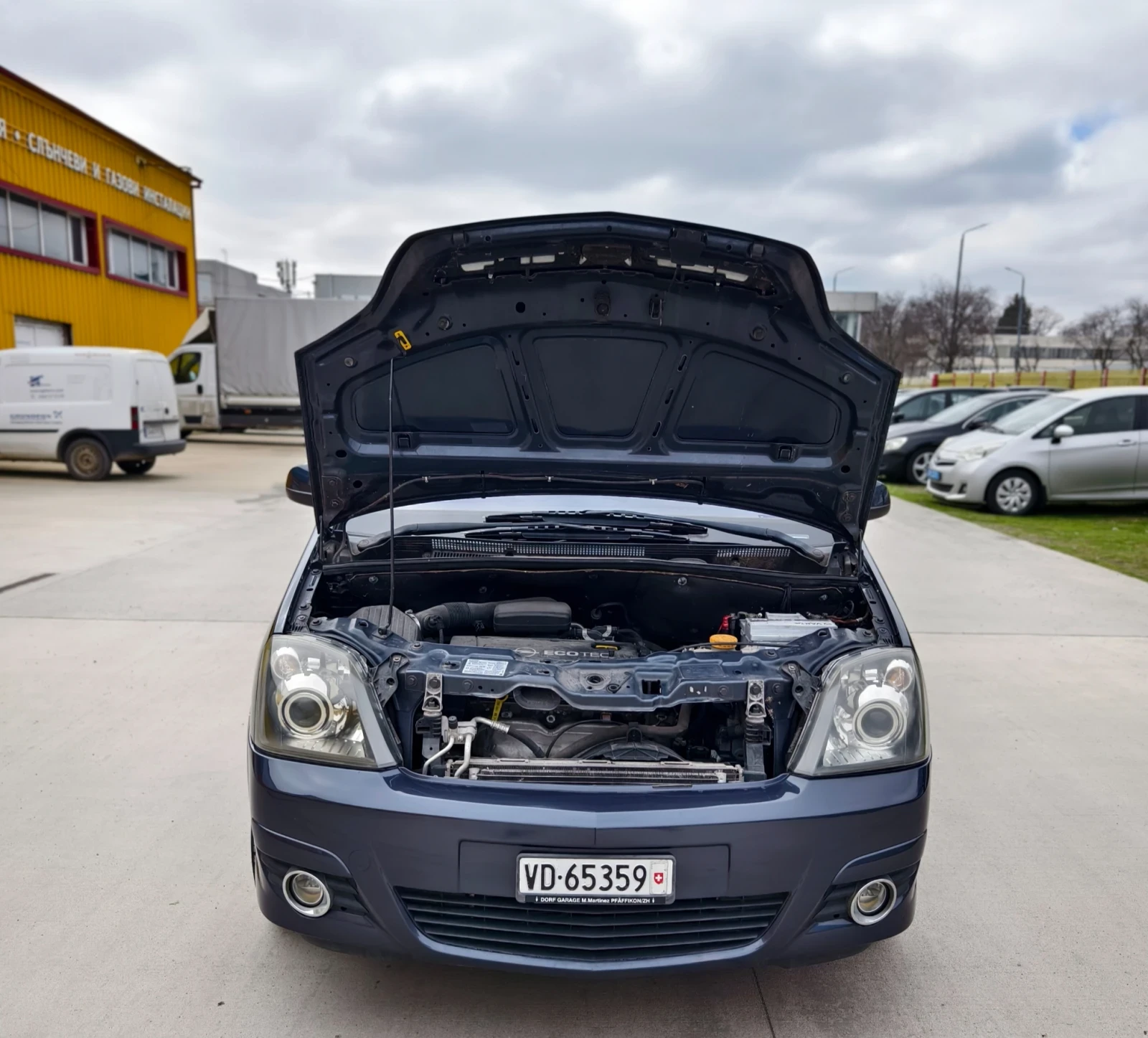 Opel Meriva 1.6i 16 V Swiss Aut. - изображение 9