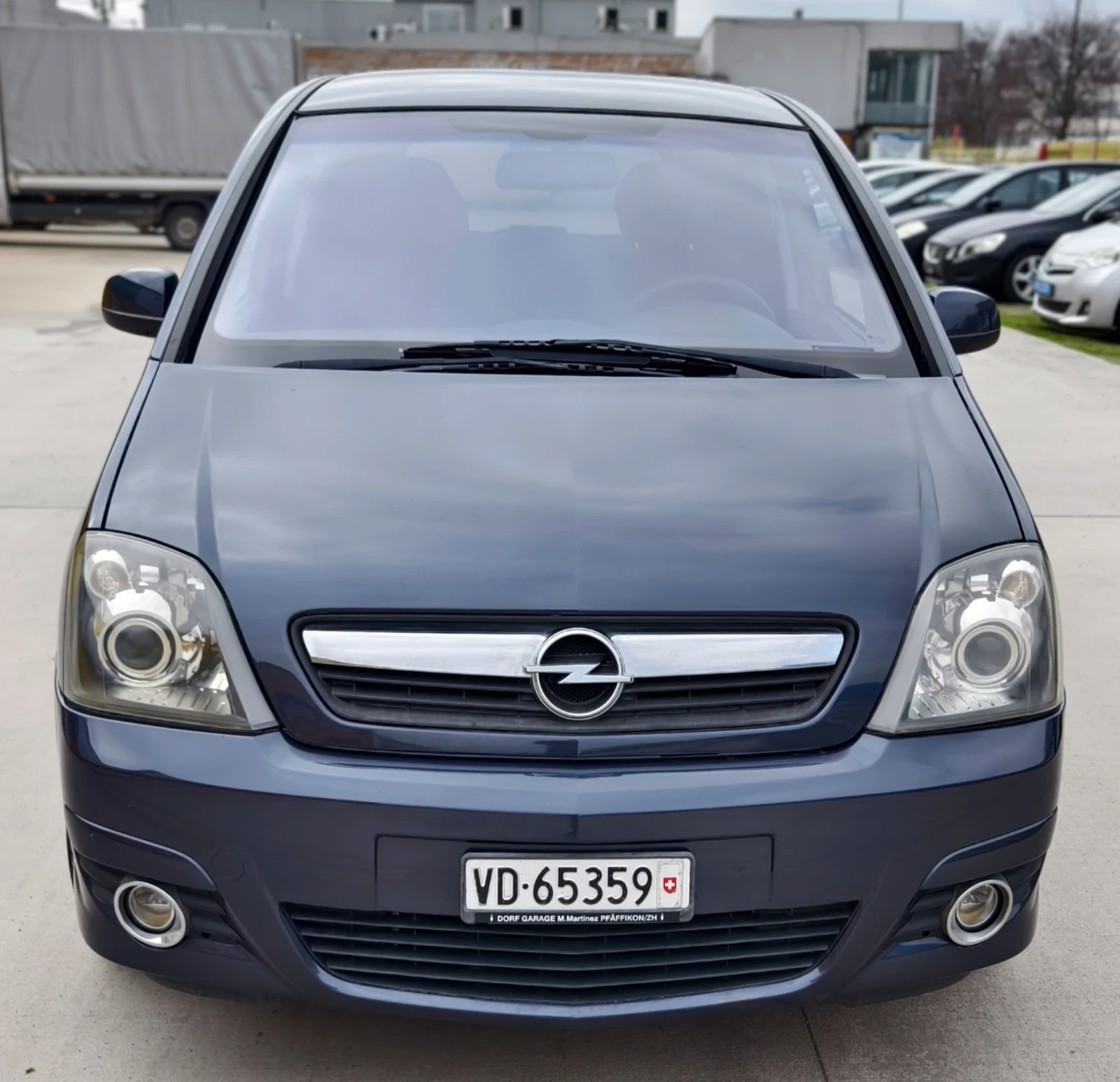 Opel Meriva 1.6i 16 V Swiss Aut. - изображение 2