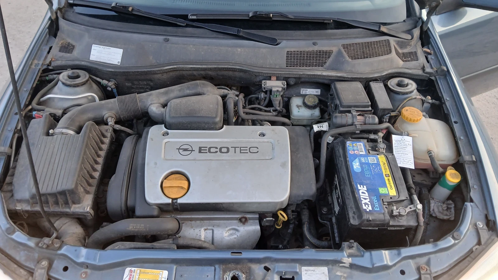 Opel Astra 1.6i 16v клима, снимка 11 - Автомобили и джипове - 53773965