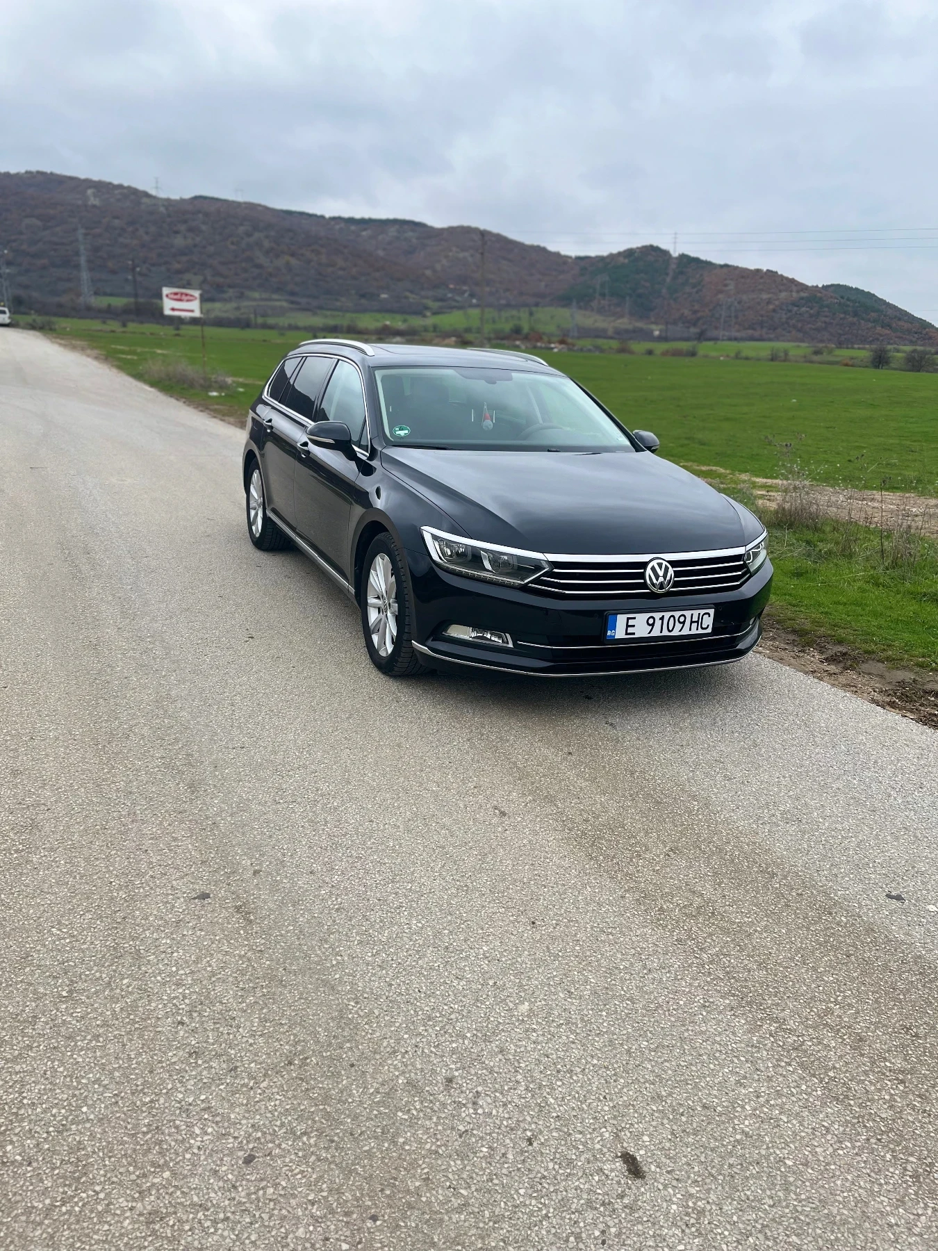 VW Passat 2.0 TDI, снимка 2 - Автомобили и джипове - 53830968