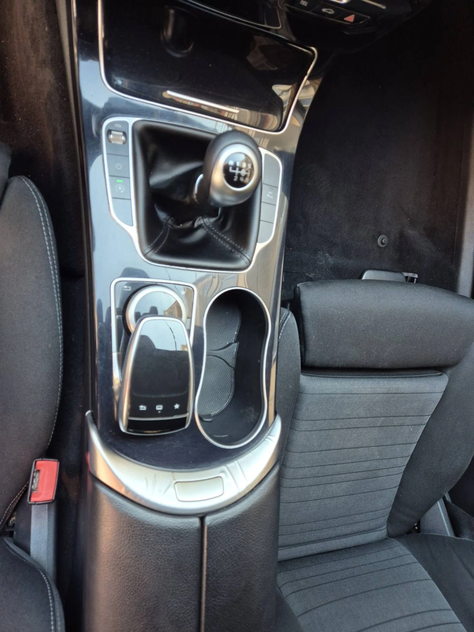 Mercedes-Benz C 180 С 200, снимка 13 - Автомобили и джипове - 53951364