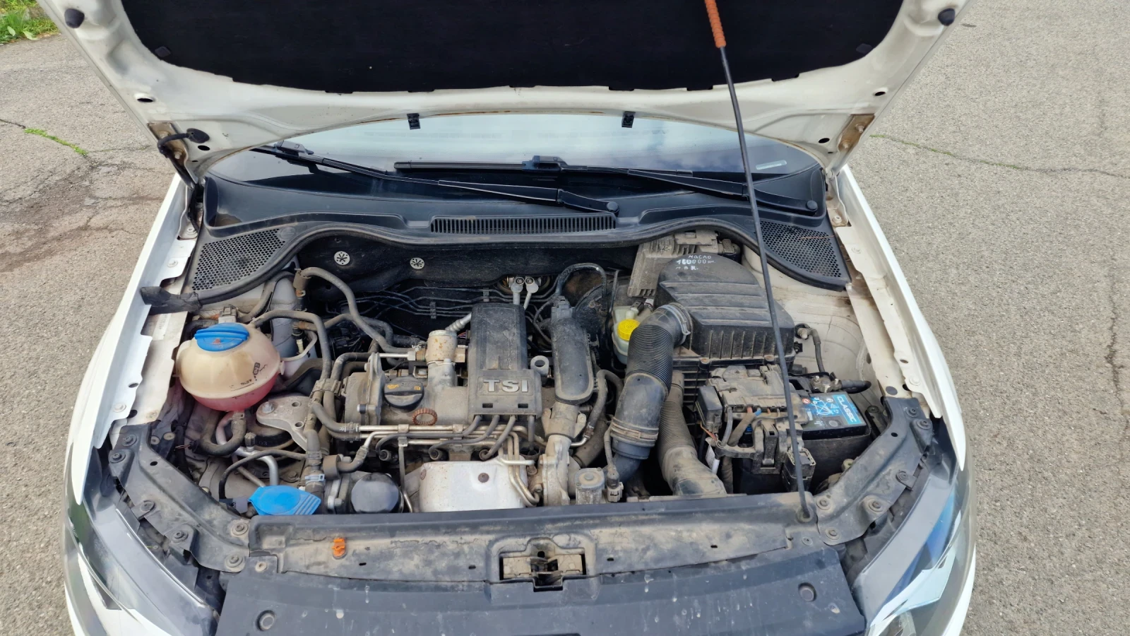 VW Polo TSI, снимка 15 - Автомобили и джипове - 54080052