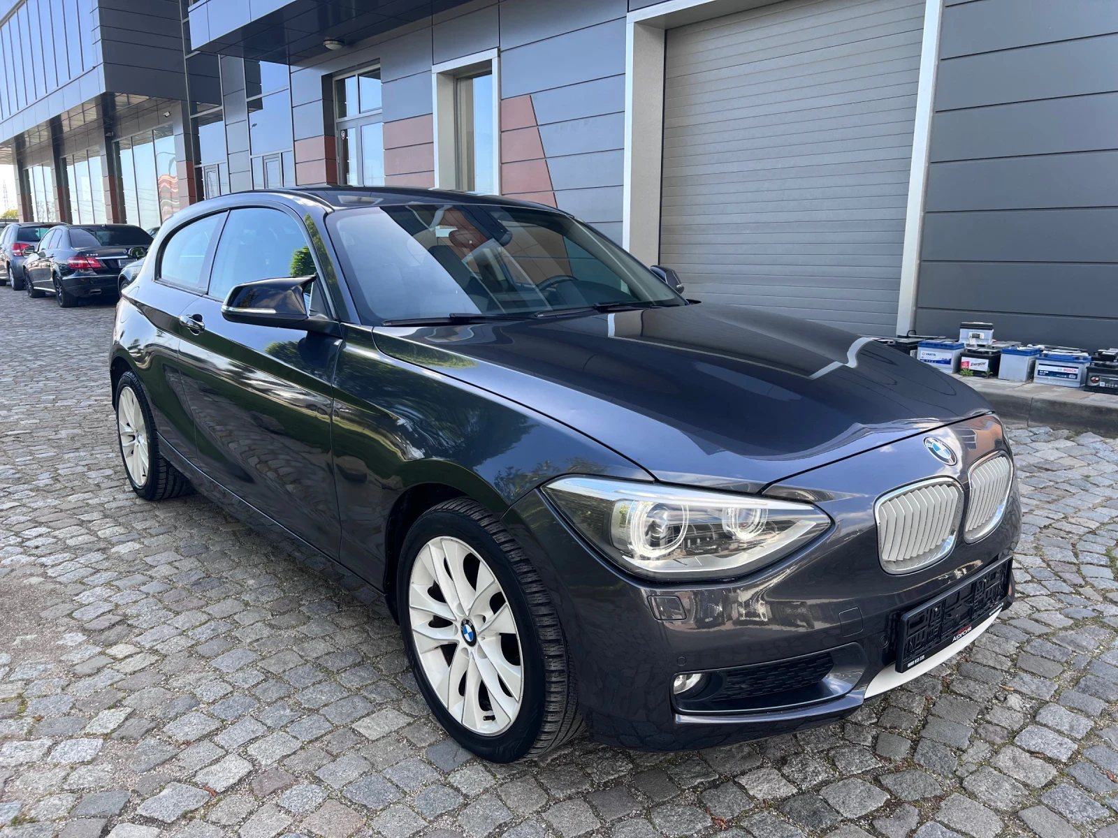 BMW 118 2.0d 143кс Urban Automatic, снимка 3 - Автомобили и джипове - 54326460