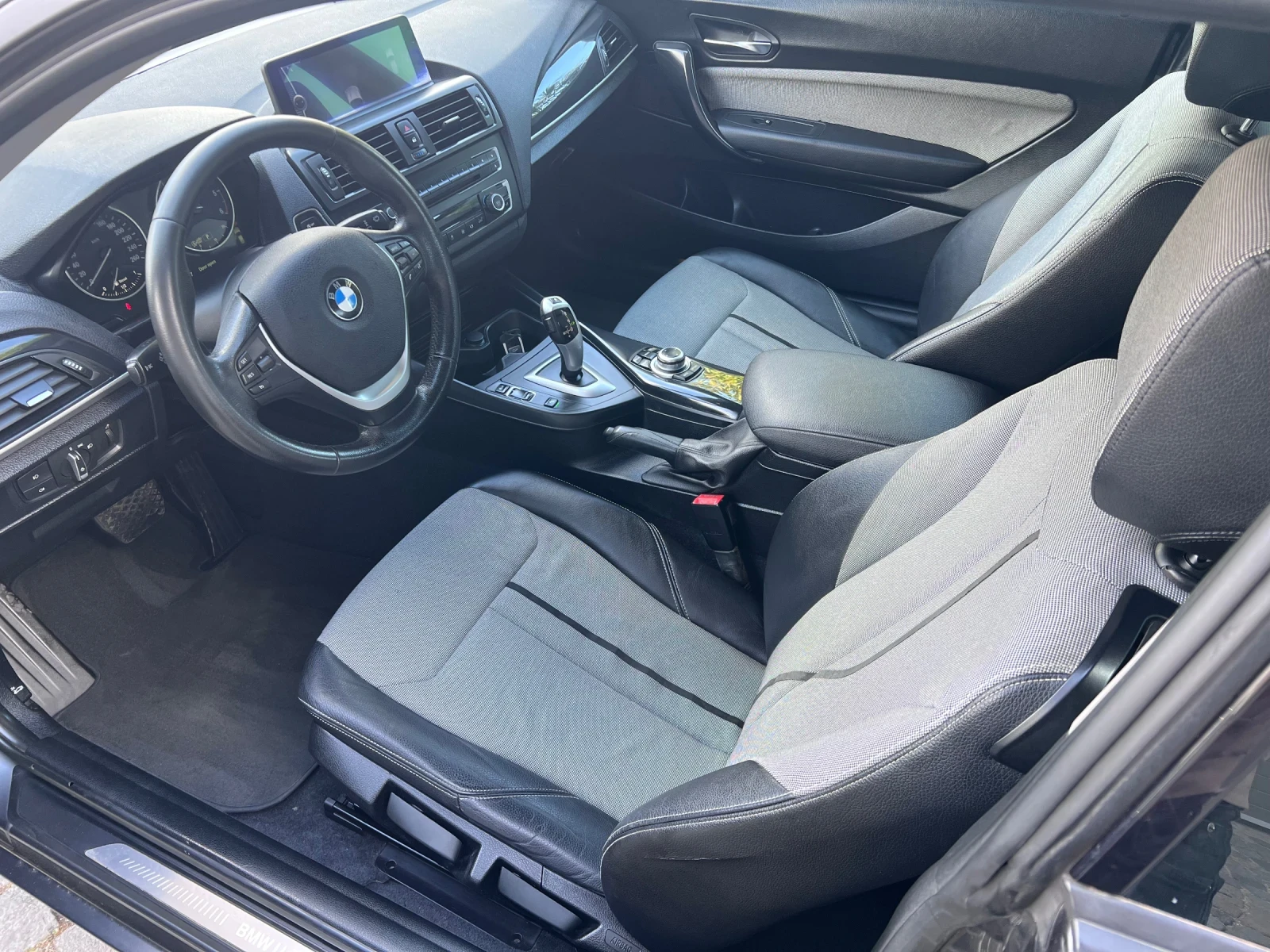 BMW 118 2.0d 143кс Urban Automatic, снимка 8 - Автомобили и джипове - 54326460