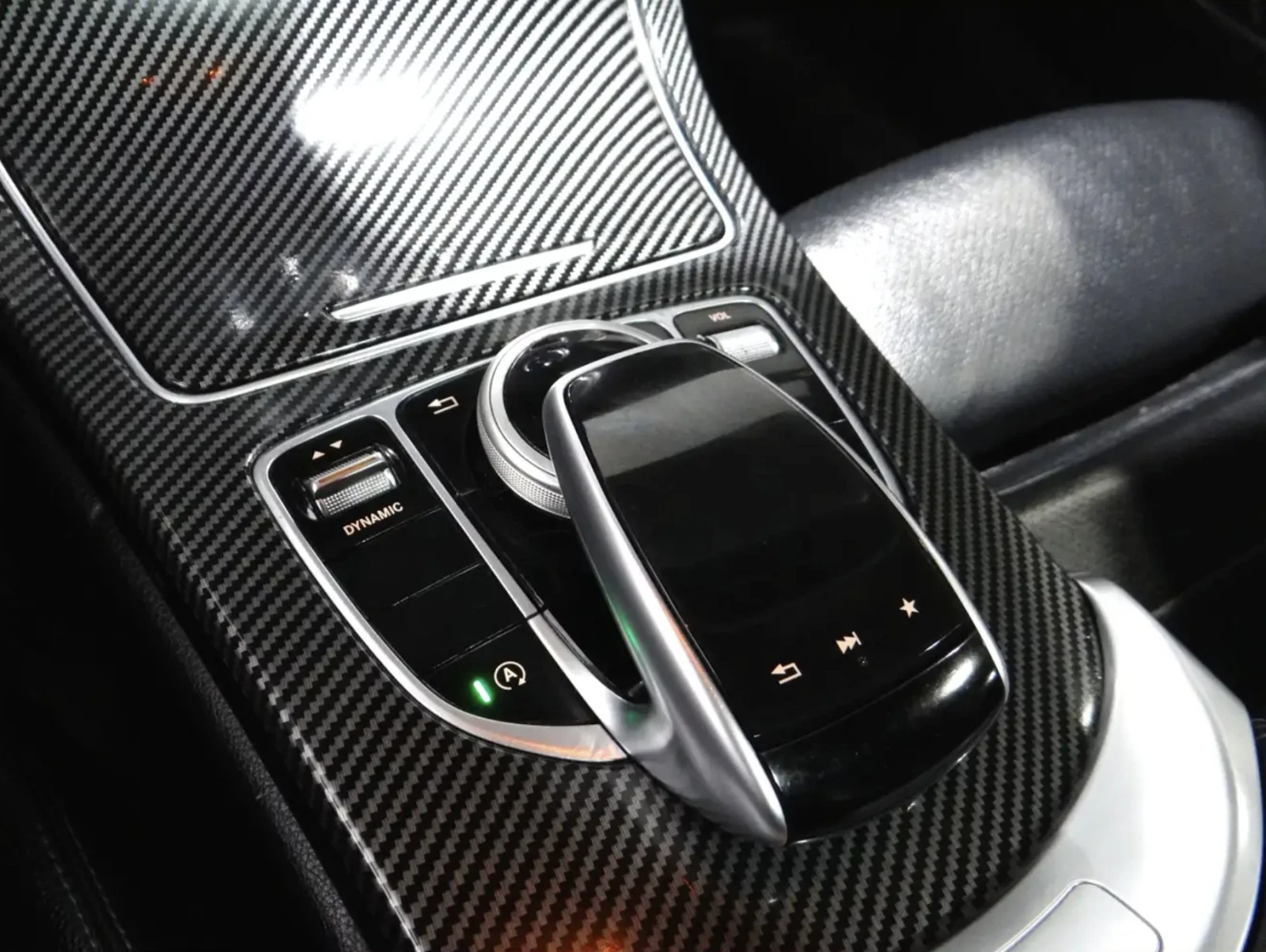 Mercedes-Benz C 300 4MATIC* CARPLAY* BURMESTER* , снимка 15 - Автомобили и джипове - 54344671