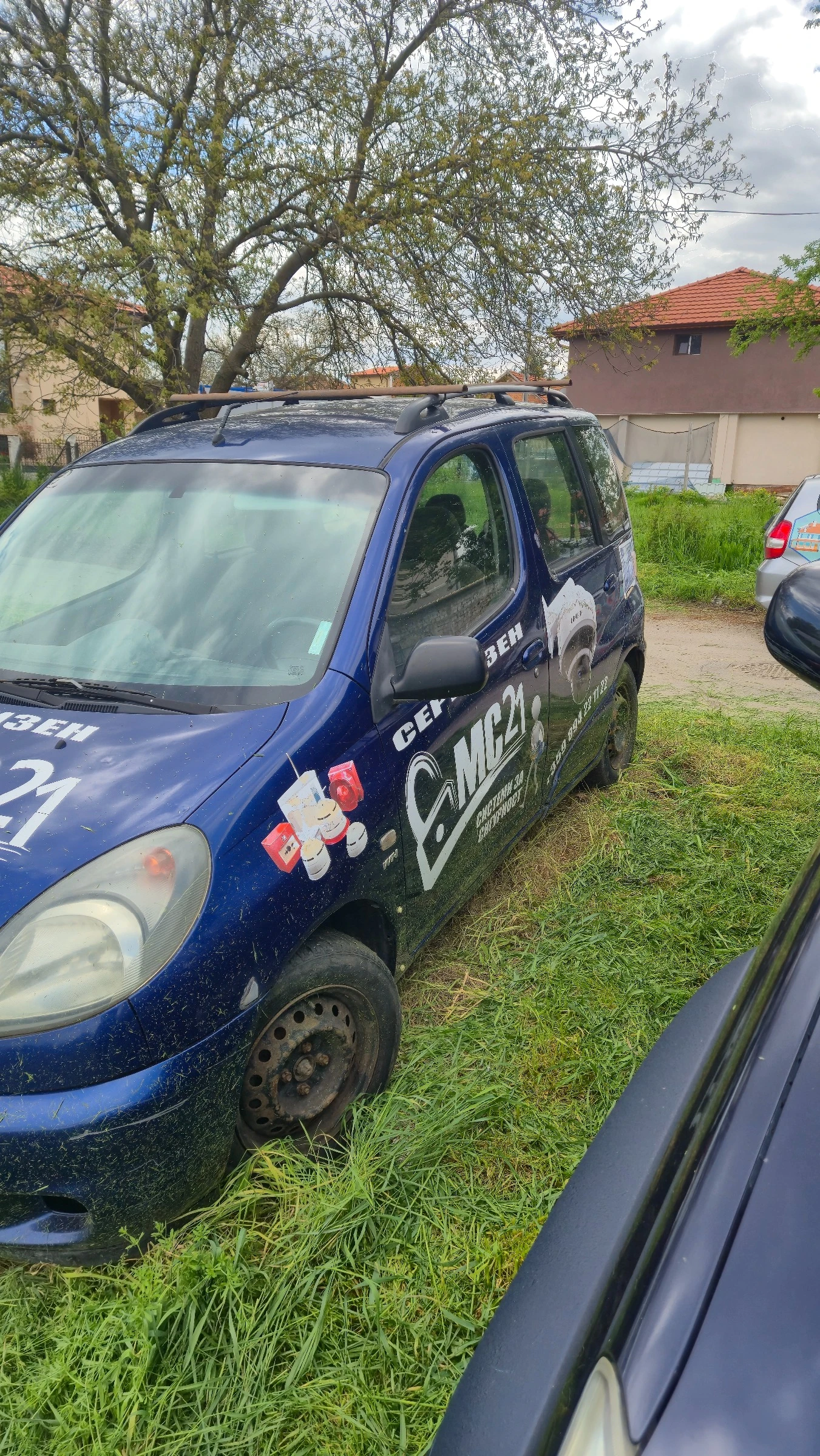 Toyota Yaris verso, снимка 4 - Автомобили и джипове - 54401642