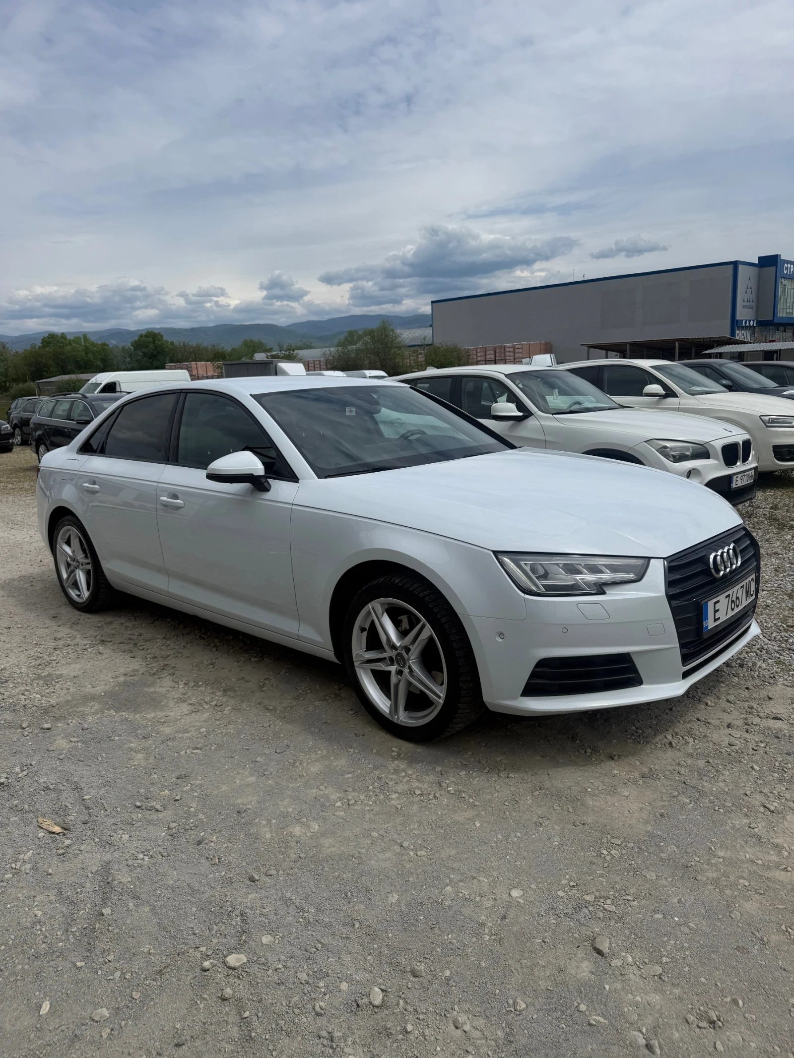 Audi A4 2.0TDI* Matrix* 360camera* Digital* Обдухване* ЛИЗ, снимка 3 - Автомобили и джипове - 54450992