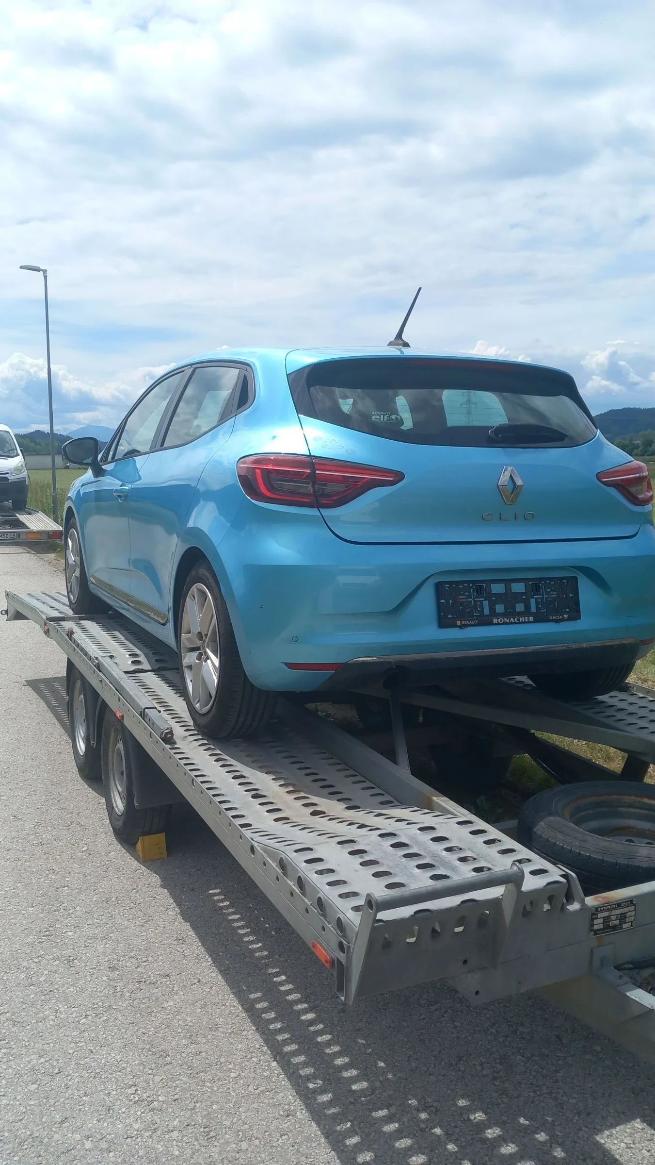 Renault Clio, снимка 9 - Автомобили и джипове - 54608950