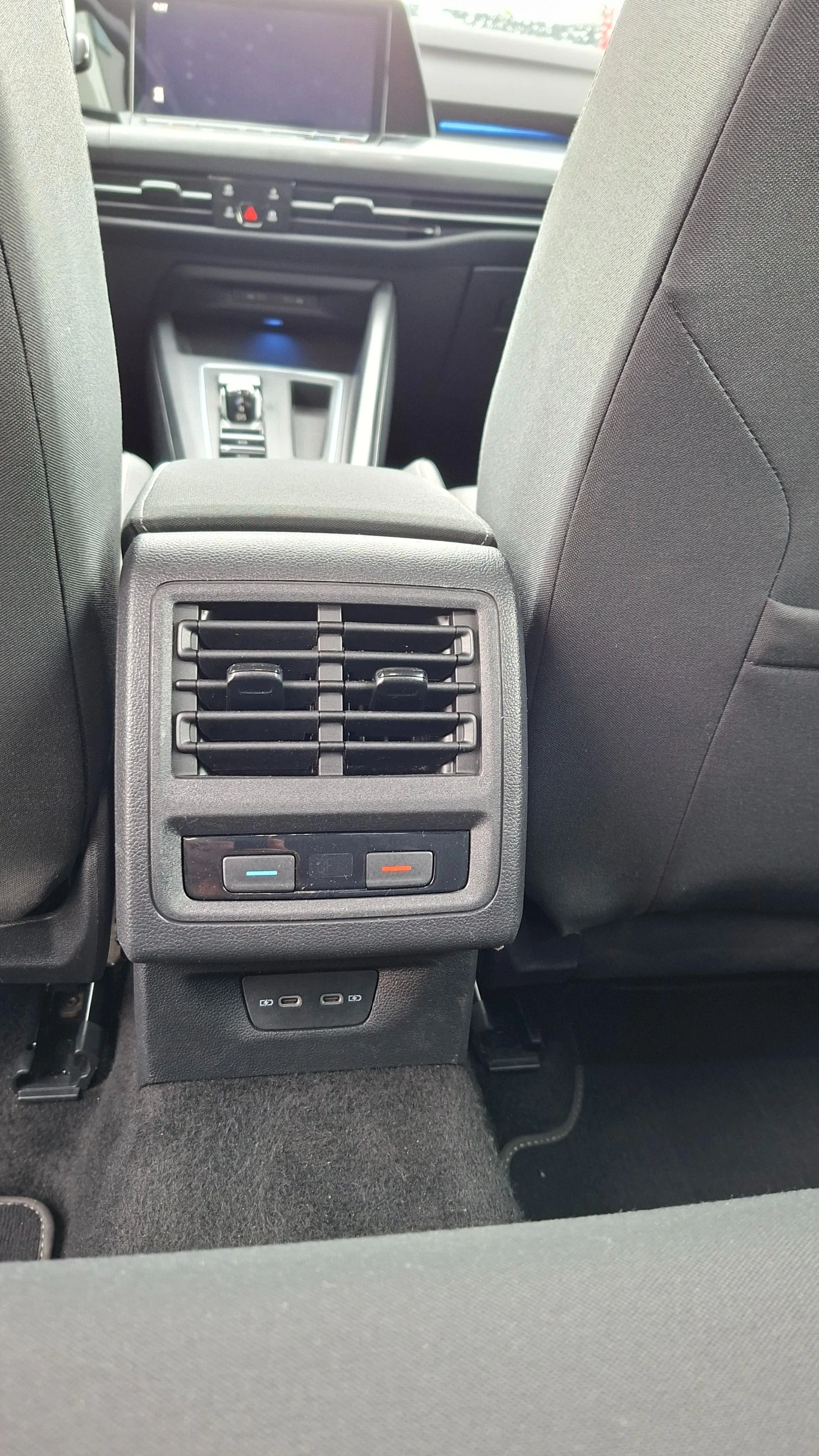 VW Golf style e-hybrid, снимка 8 - Автомобили и джипове - 54618173