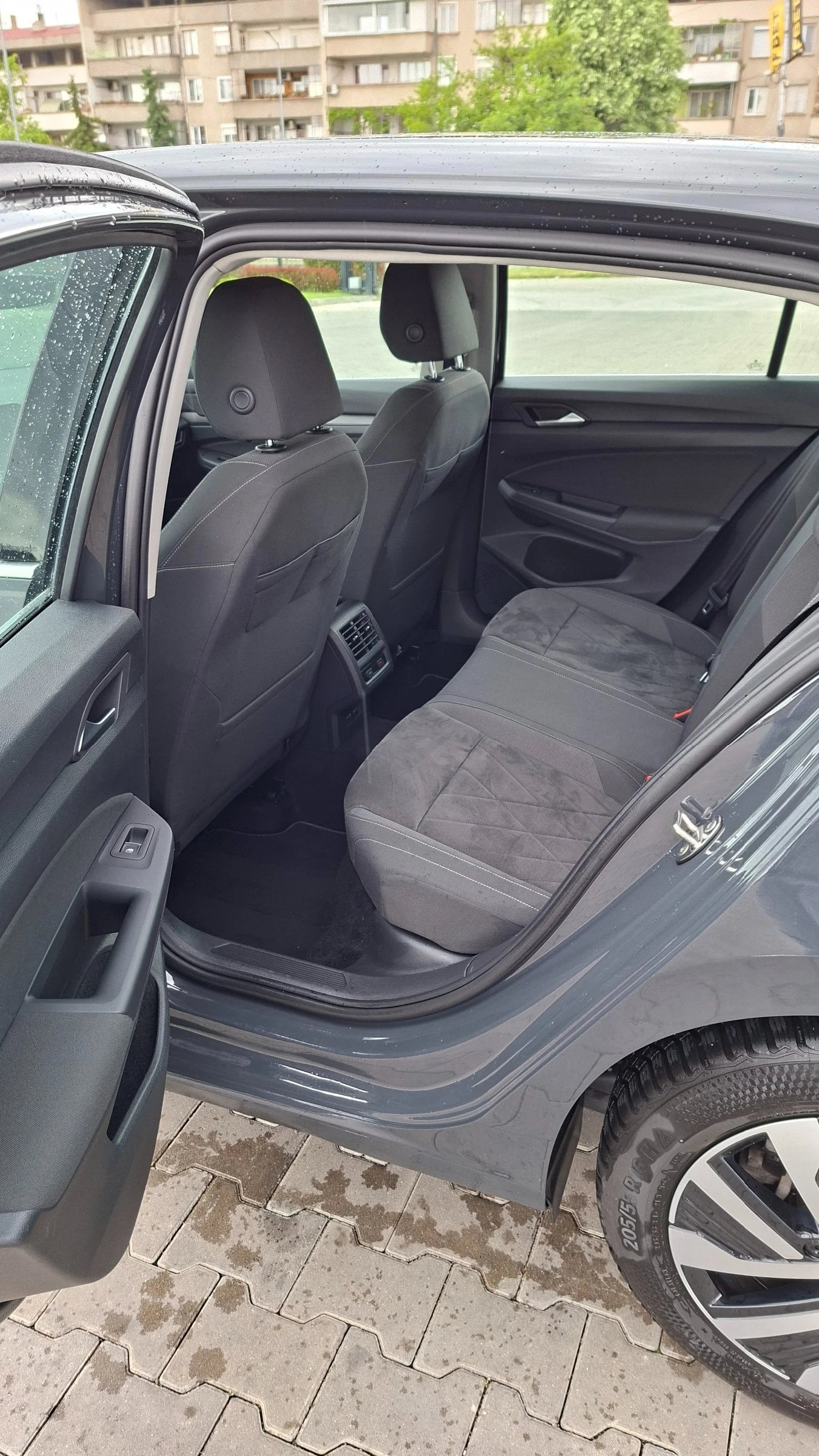 VW Golf style e-hybrid, снимка 7 - Автомобили и джипове - 54618173