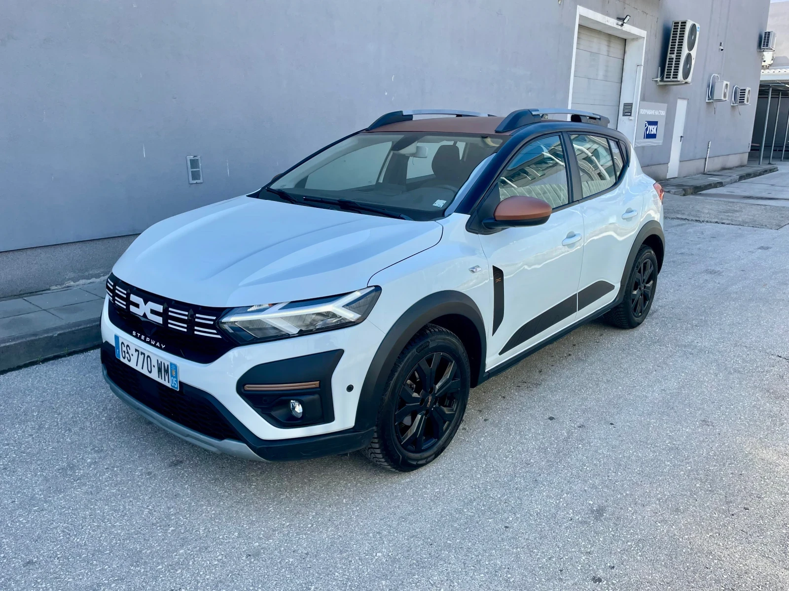 Dacia Sandero Stepway автомат 13900км