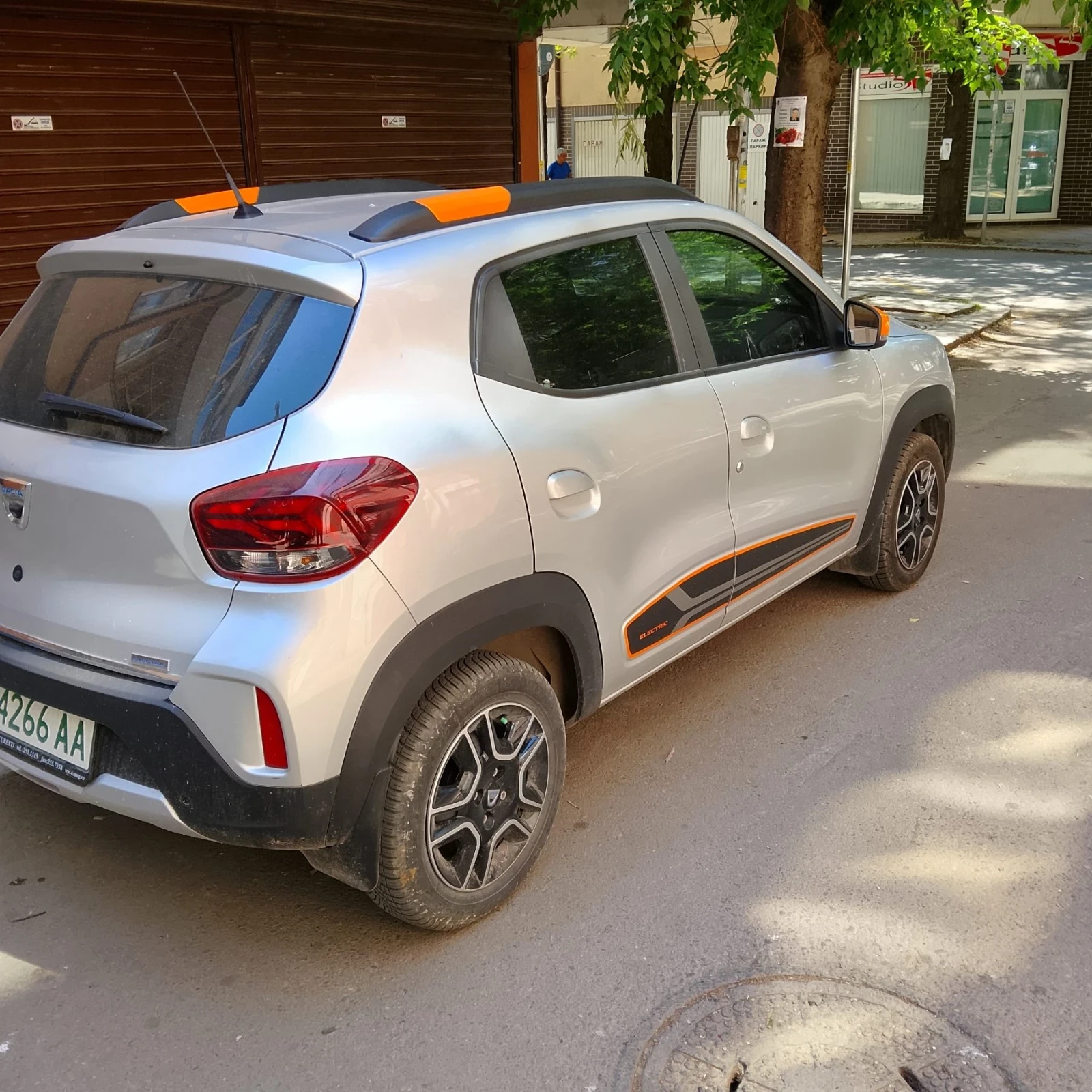 Dacia Spring, снимка 13 - Автомобили и джипове - 55075296