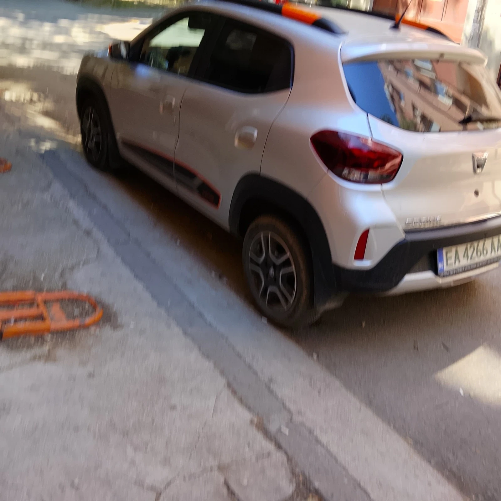 Dacia Spring, снимка 7 - Автомобили и джипове - 55075296