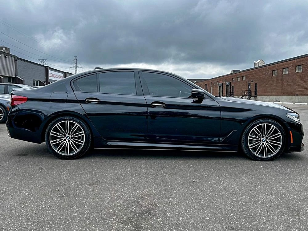 BMW 540 xDrive40i* M Pack* DIGITAL* Кожа* Пано* Нави* 360*, снимка 8 - Автомобили и джипове - 55103640