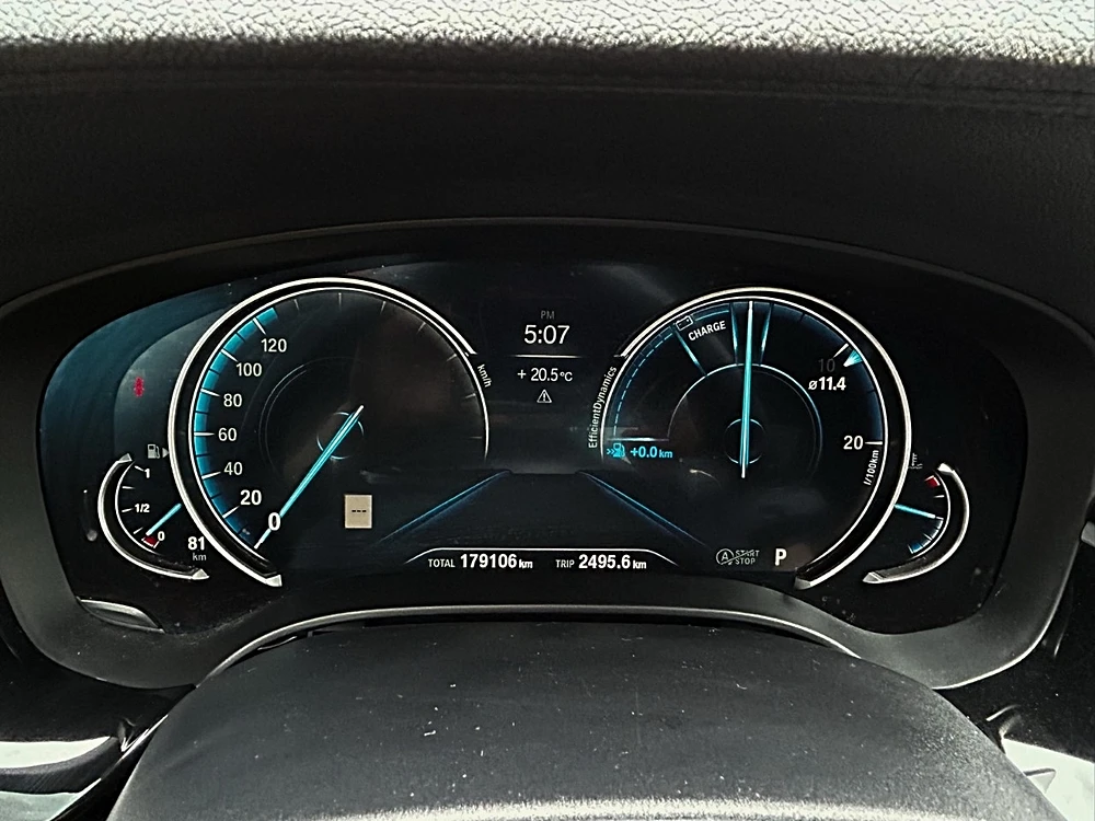 BMW 540 xDrive40i* M Pack* DIGITAL* Кожа* Пано* Нави* 360*, снимка 17 - Автомобили и джипове - 55103640