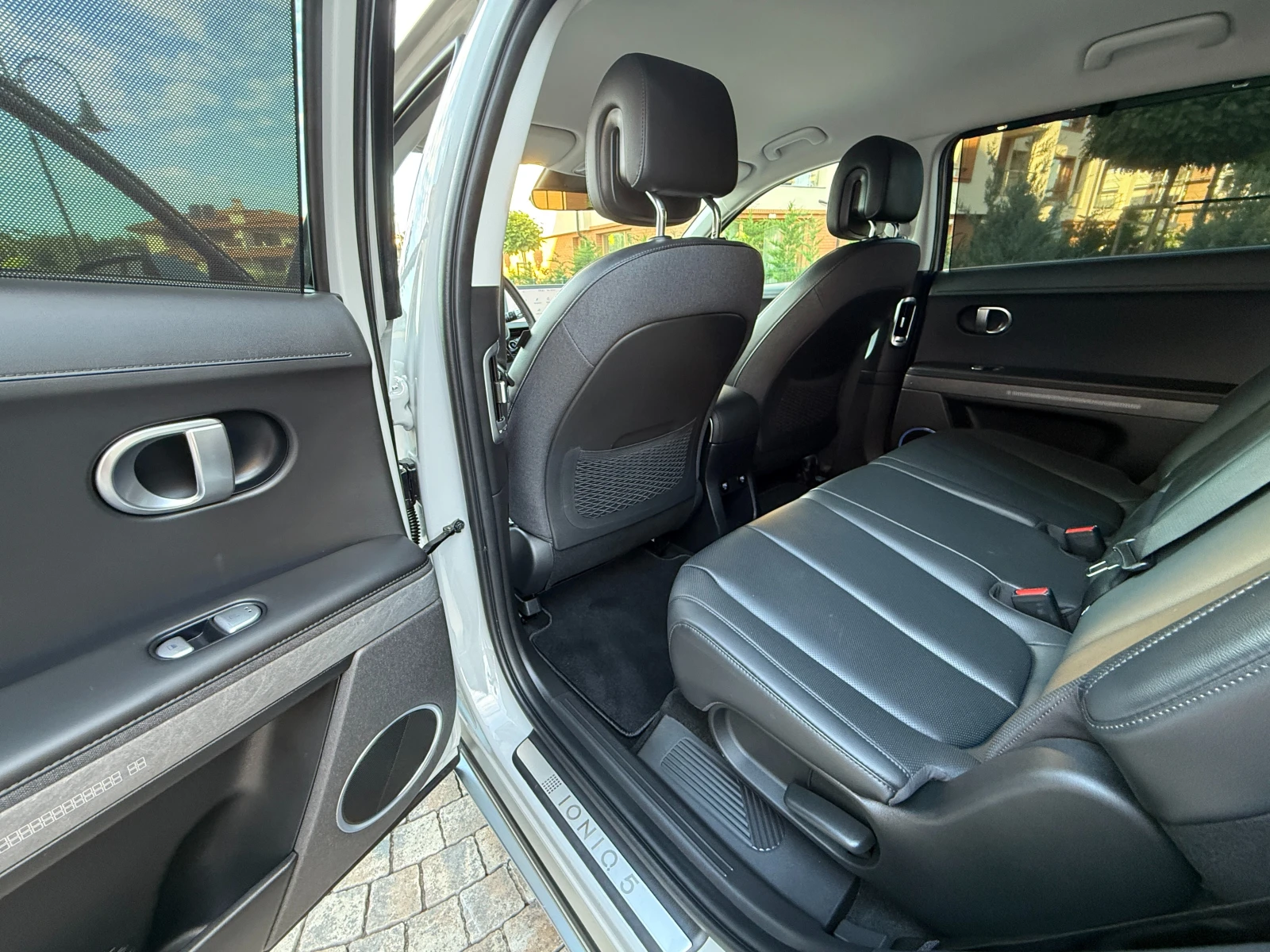 Hyundai Ioniq 5 77kWh Uniq AWD, снимка 11 - Автомобили и джипове - 55237457
