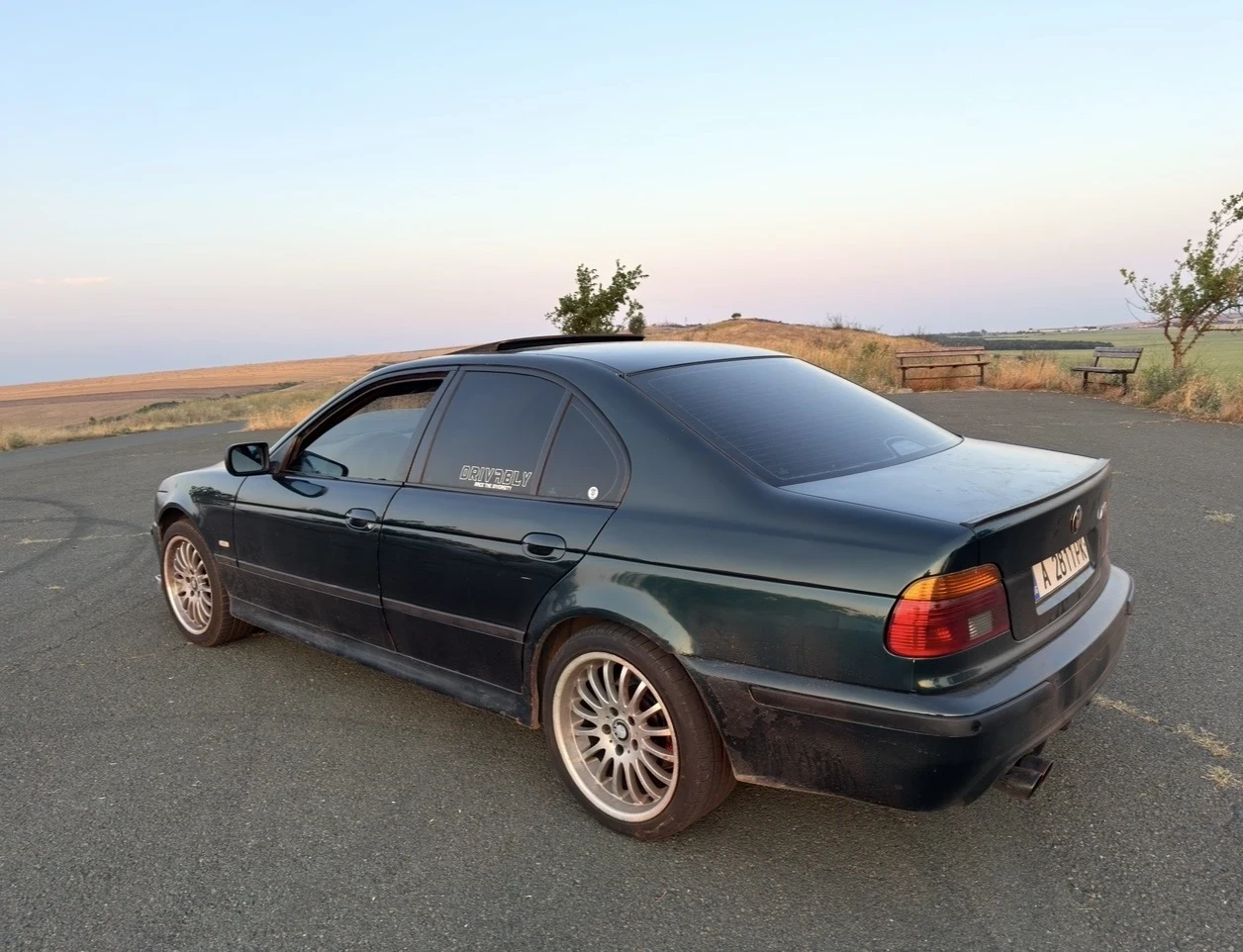 BMW 528 2.8 231, снимка 4 - Автомобили и джипове - 55335521