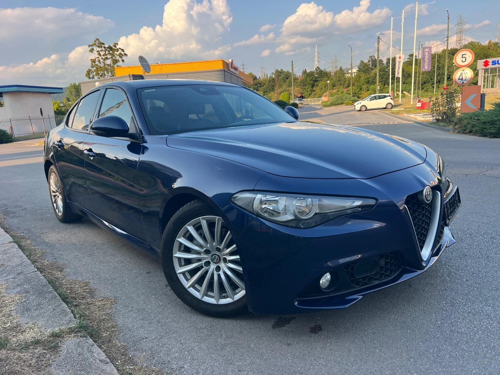 Alfa Romeo Giulia 2.2/NAVI/FULL/TOP, снимка 3 - Автомобили и джипове - 55653553