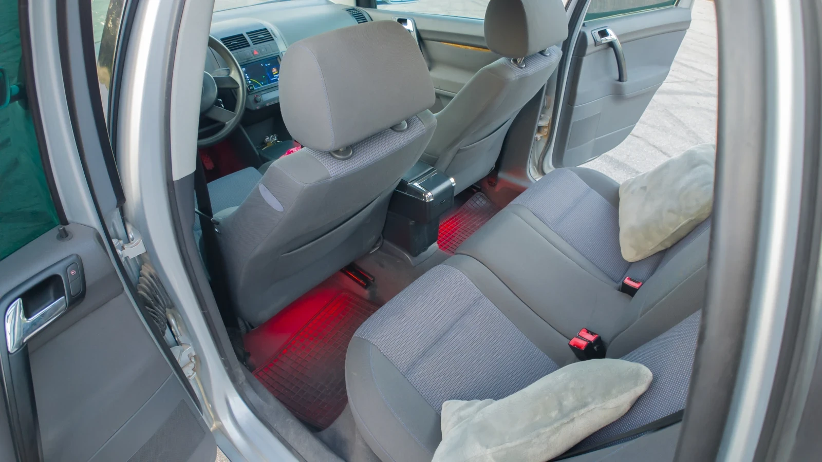 VW Polo 1.4, снимка 15 - Автомобили и джипове - 55710560