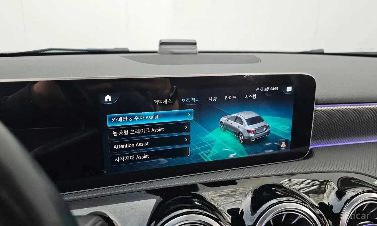 Mercedes-Benz A 250 A250 4MATIC Sedan, снимка 16 - Автомобили и джипове - 55982573