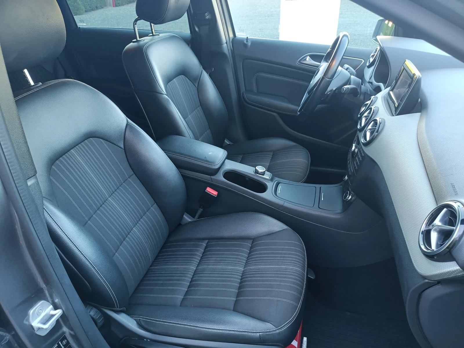Mercedes-Benz B 200, снимка 10 - Автомобили и джипове - 55992528