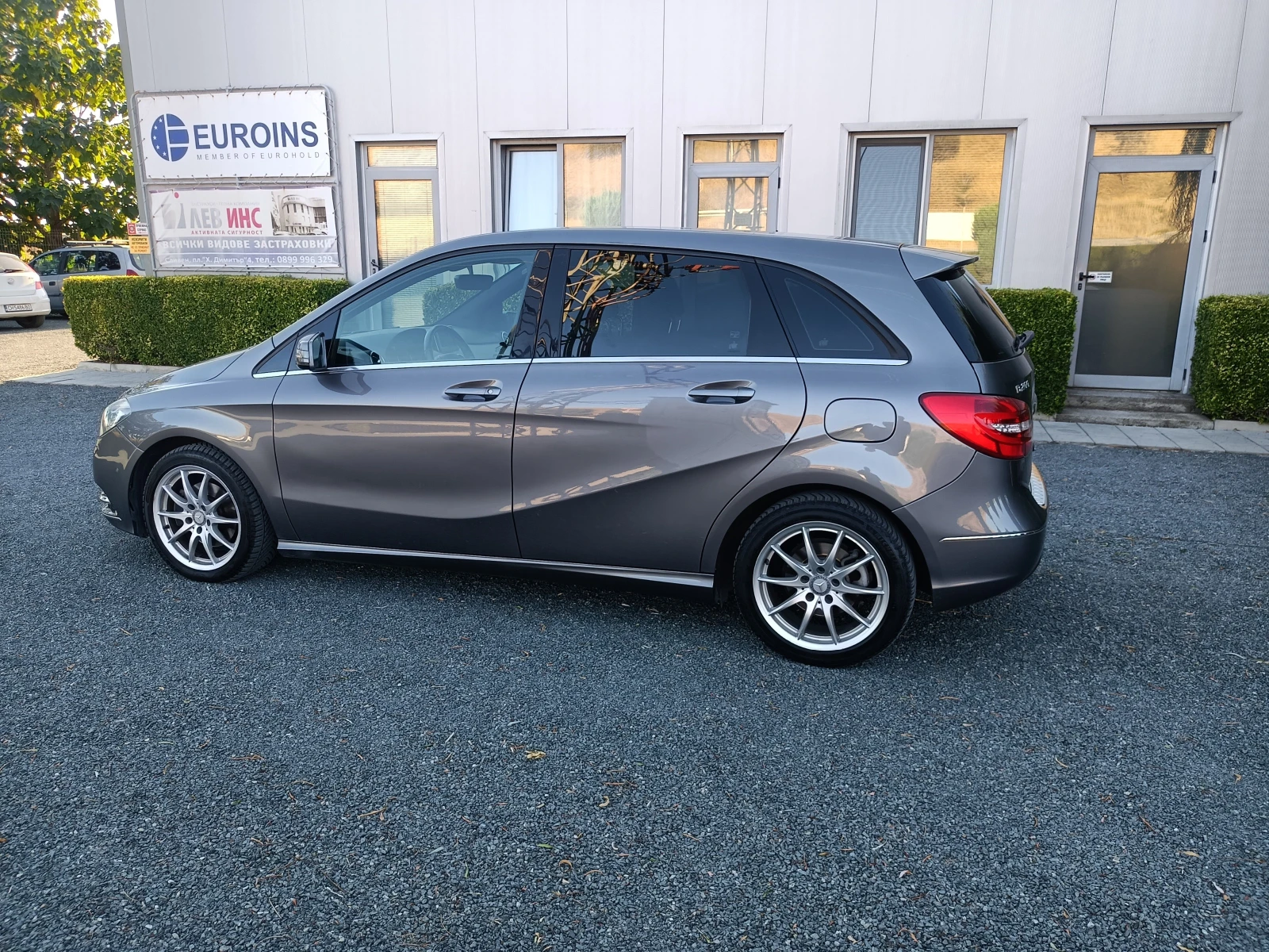 Mercedes-Benz B 200, снимка 2 - Автомобили и джипове - 55992528