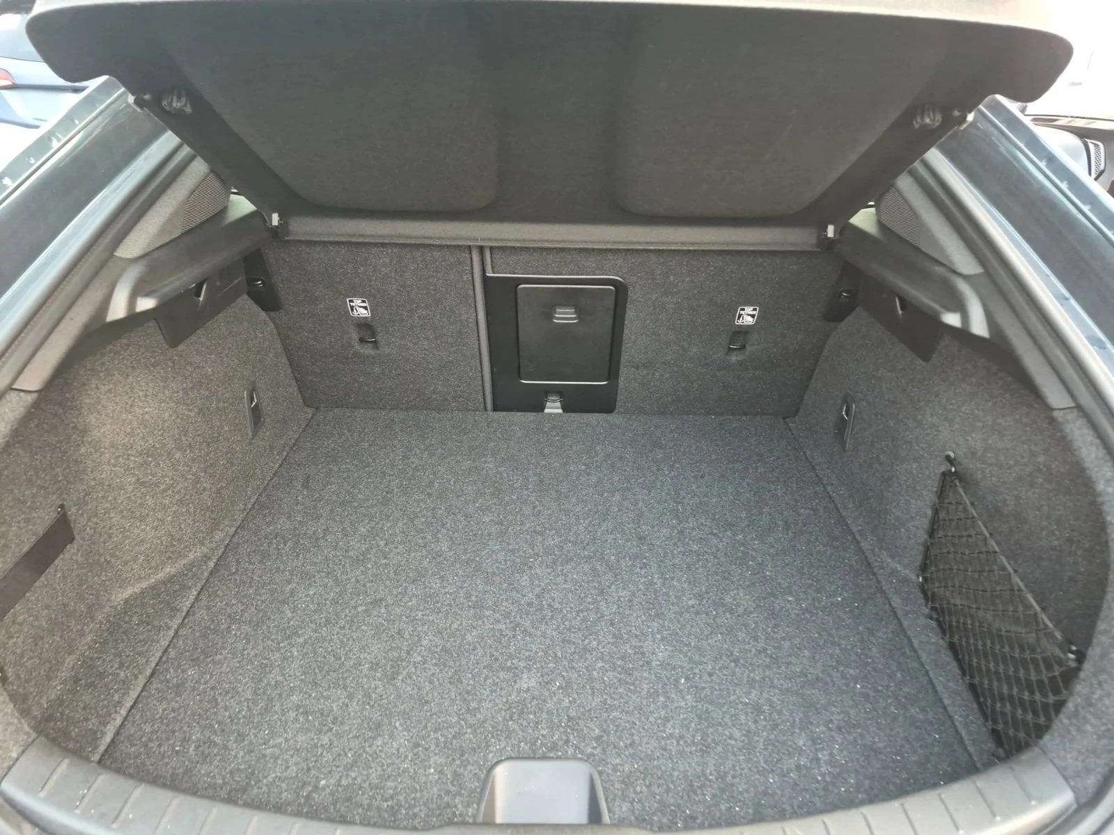 Polestar 2, снимка 13 - Автомобили и джипове - 56716950