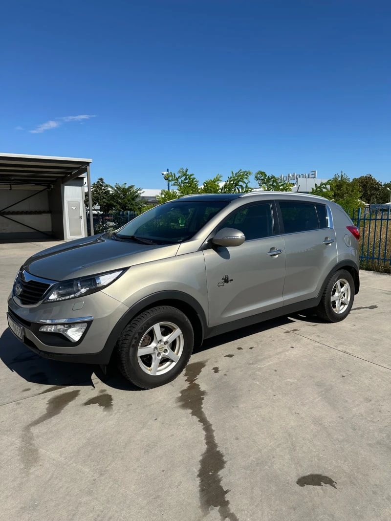 Kia Sportage, снимка 3 - Автомобили и джипове - 47750820