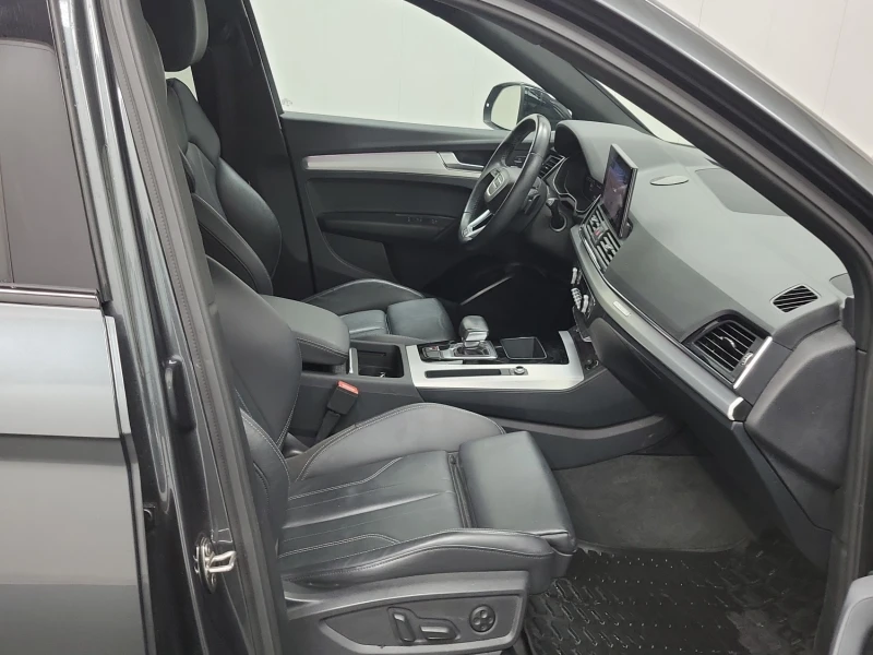 Audi Q5 SPORTBACK| PROGRESSIV| PANO| DISTRONIC| 2 КЛЮЧА , снимка 13 - Автомобили и джипове - 53498614