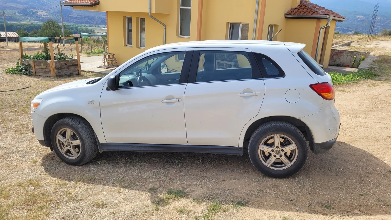 Mitsubishi ASX 1.8 - изображение 2