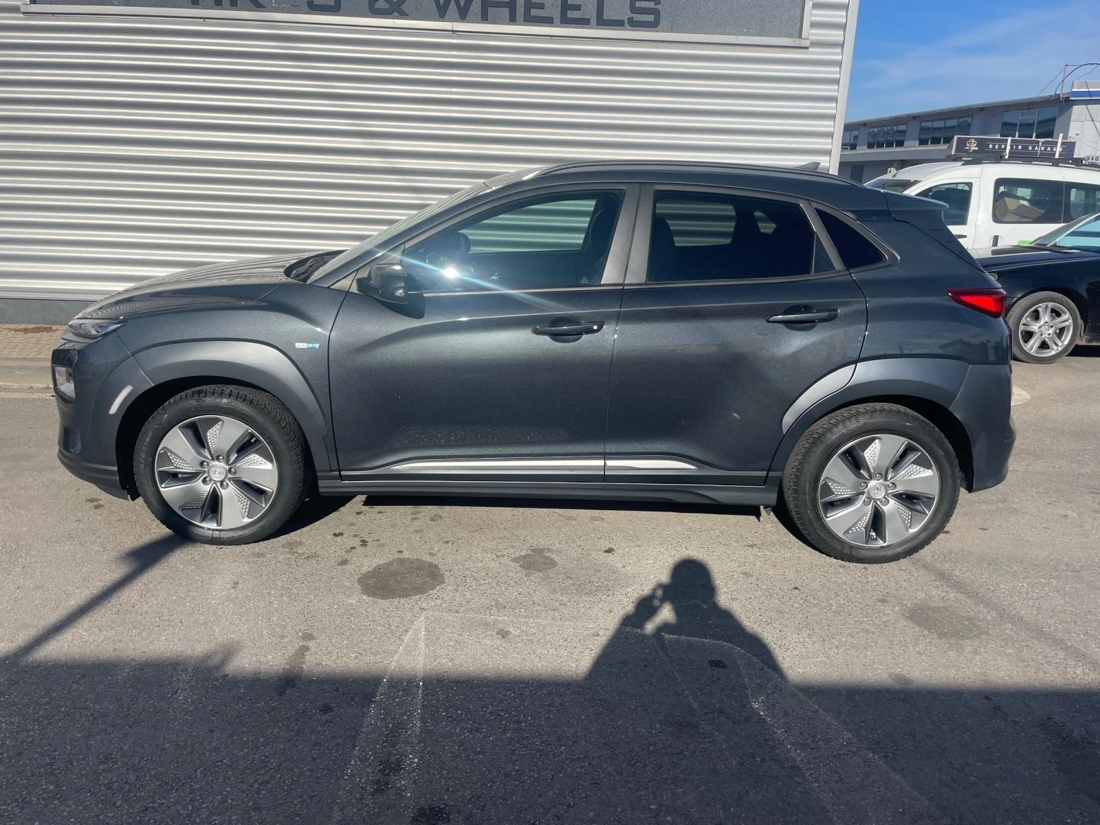 Hyundai Kona 64kWh+ Термопомпа+ Blue-Drive+ Head Up+ Krell+ Кам - изображение 2