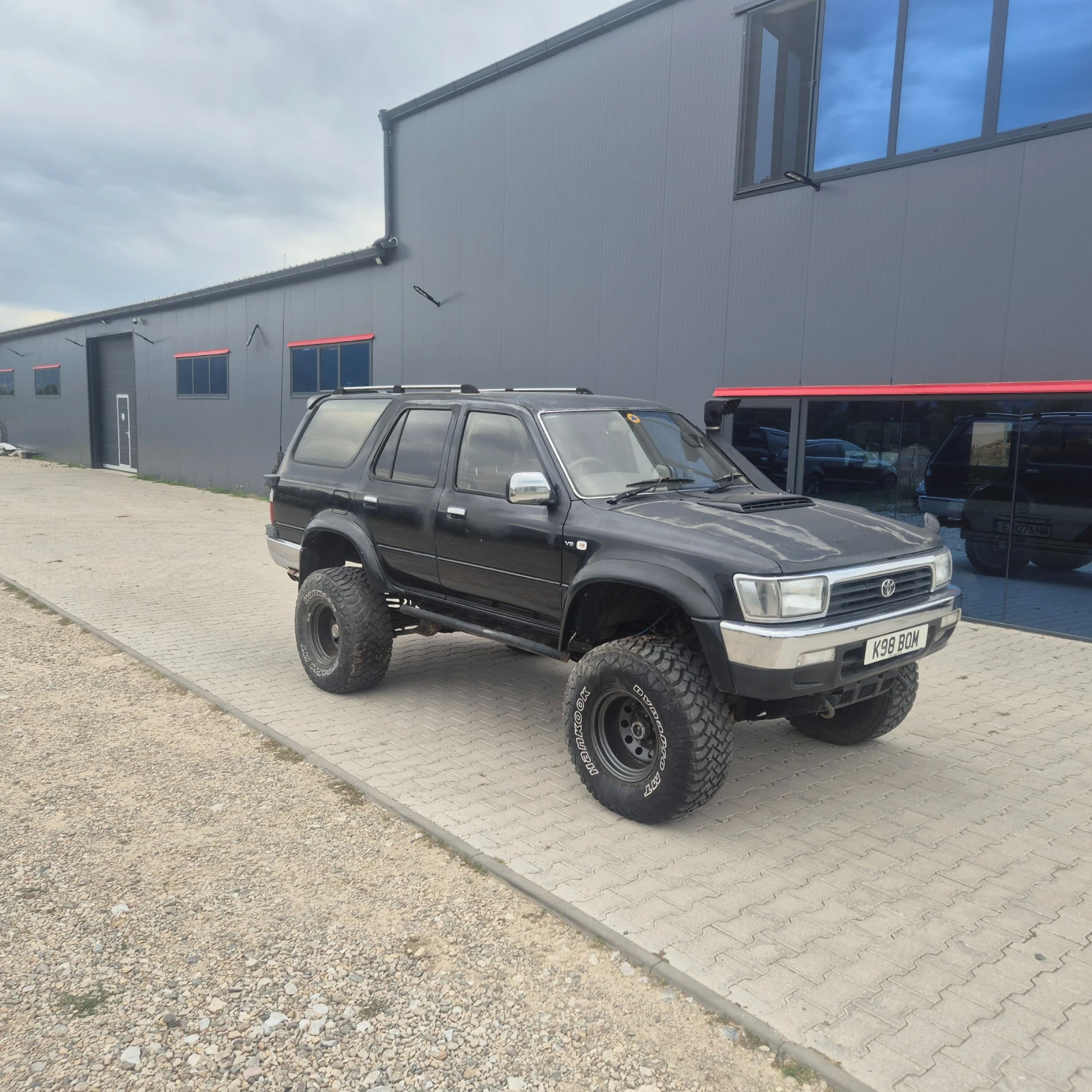 Toyota Hilux SR-XV8 - изображение 2
