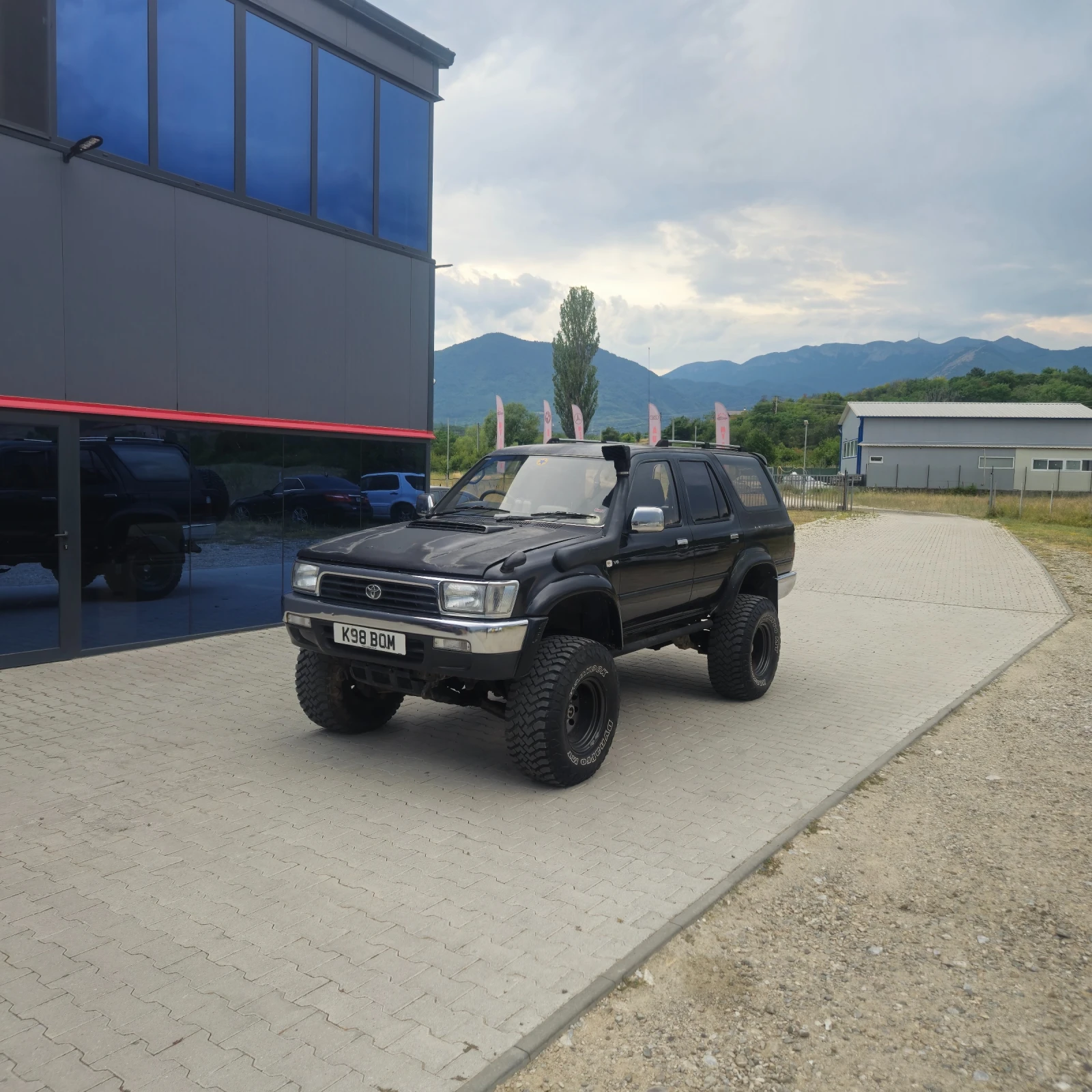 Toyota Hilux SR-XV8 - изображение 9