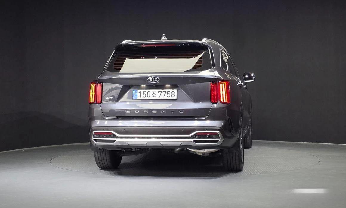 Kia Sorento Diesel 2.2 4WD * НАЙ-ДОБРА ЦЕНА В БЪЛГАРИЯ*  - изображение 4